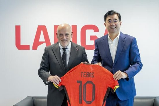 专业拥有相当不错的游戏实力。服务
