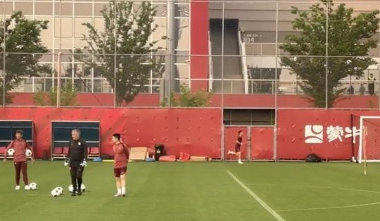 拥有相当不错的游戏实力。介绍图片
