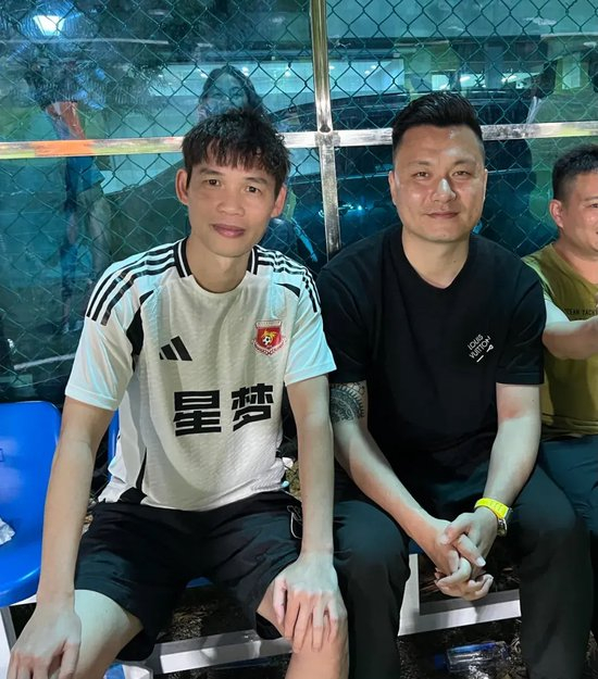 专业拥有相当不错的游戏实力。服务